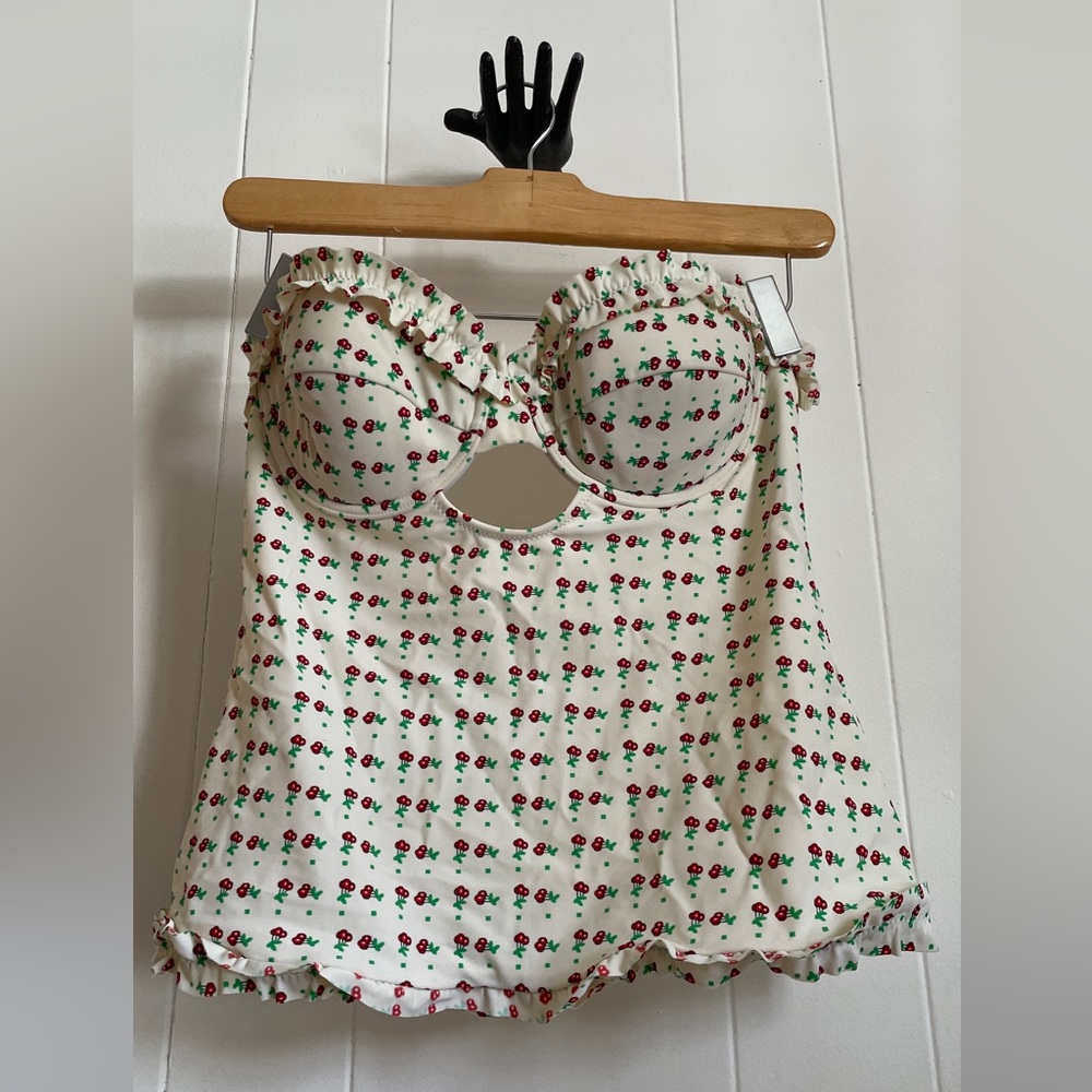 Y2K Jessica Simpson Ruffled, Cherry Tankini Top vintage